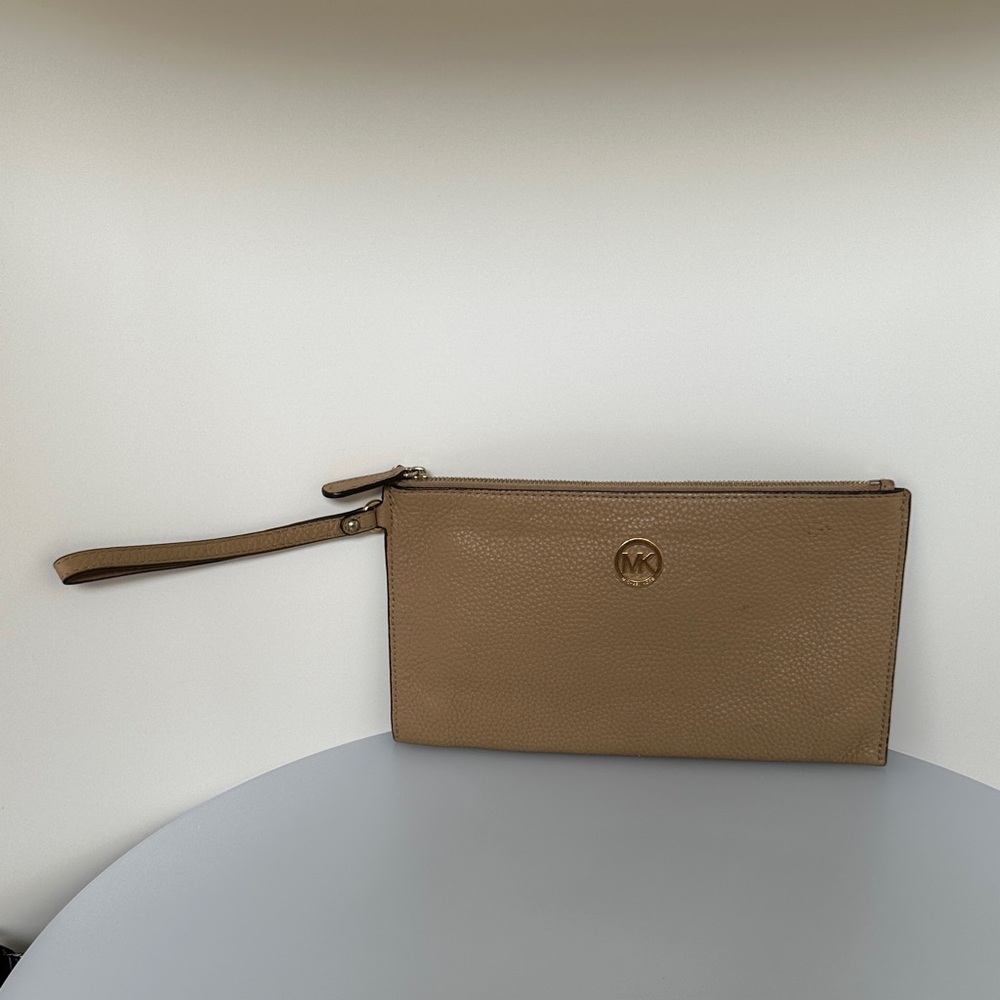 Michael Kors Tan leather Wristlet Clutch